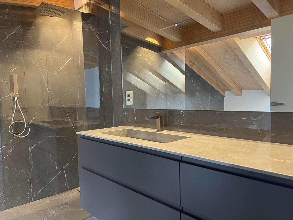 Luxury Lakefront Penthouse Lezzeno Exterior foto